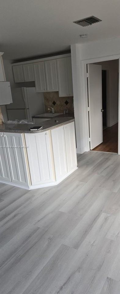 E Boynton Beach Blvd #12F - Photo 7 of 27