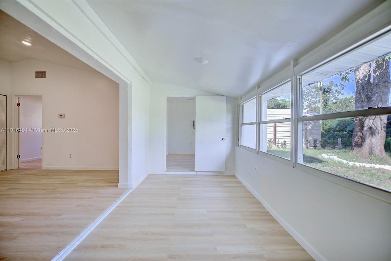 220 Rhapsody Ave #220 - Photo 2 of 31