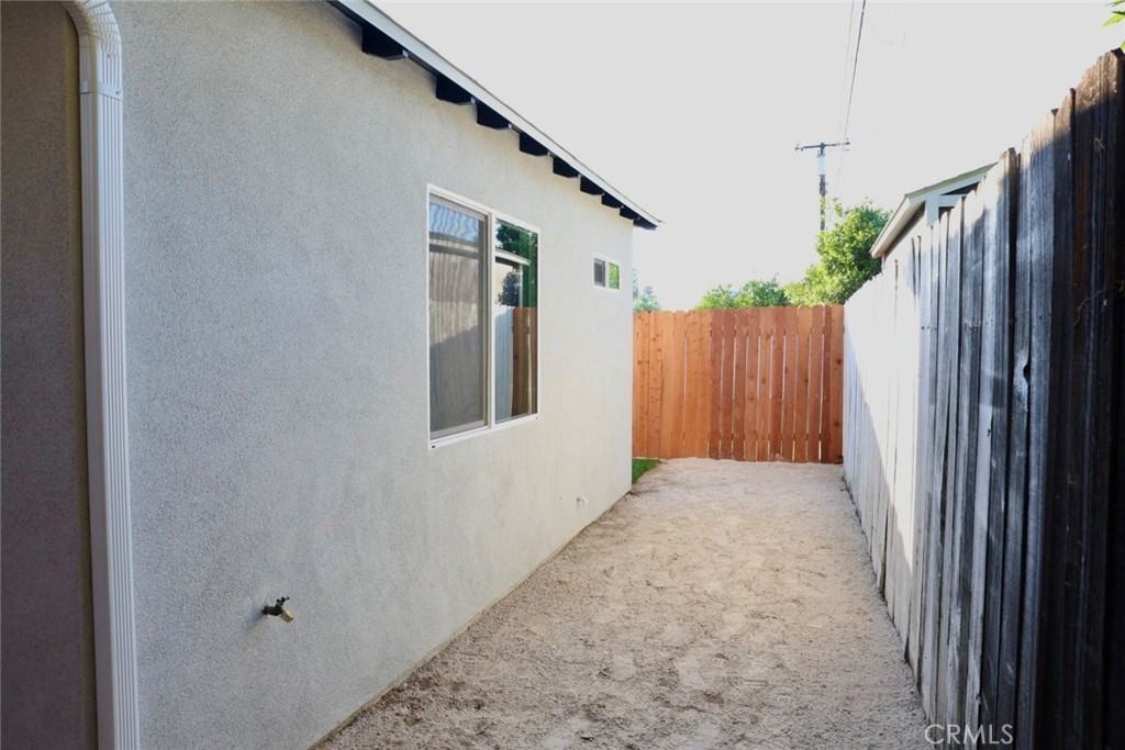 728 W E St #728B - Photo 5 of 13