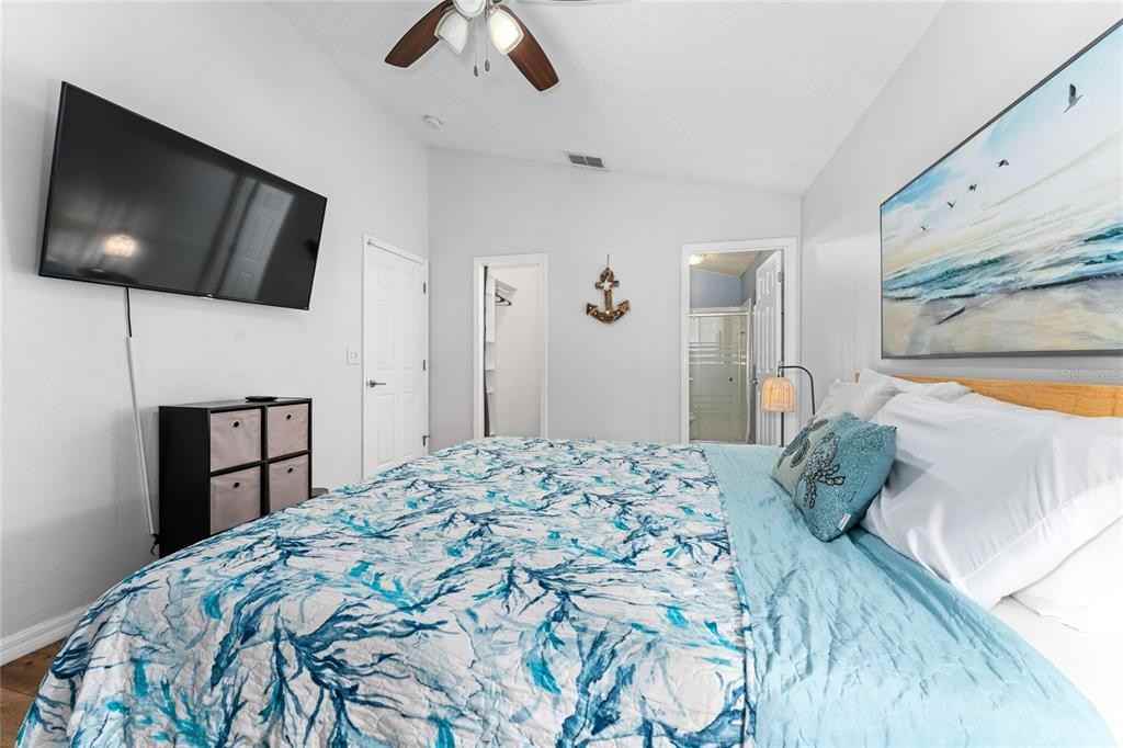 8601 Cavendish Dr #8601 - Photo 7 of 29