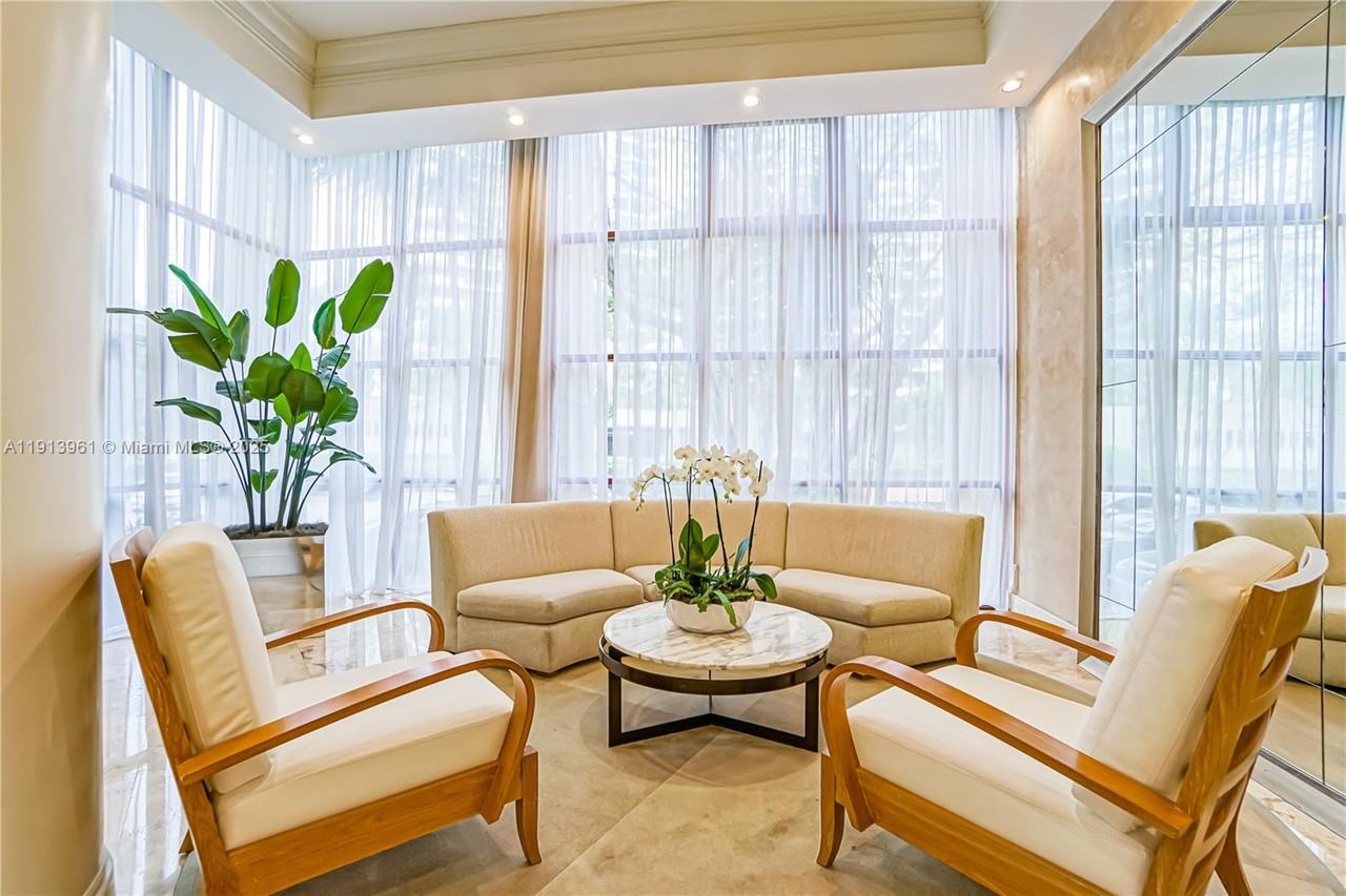 Brickell Ave #770-2102 - Photo 5 of 28