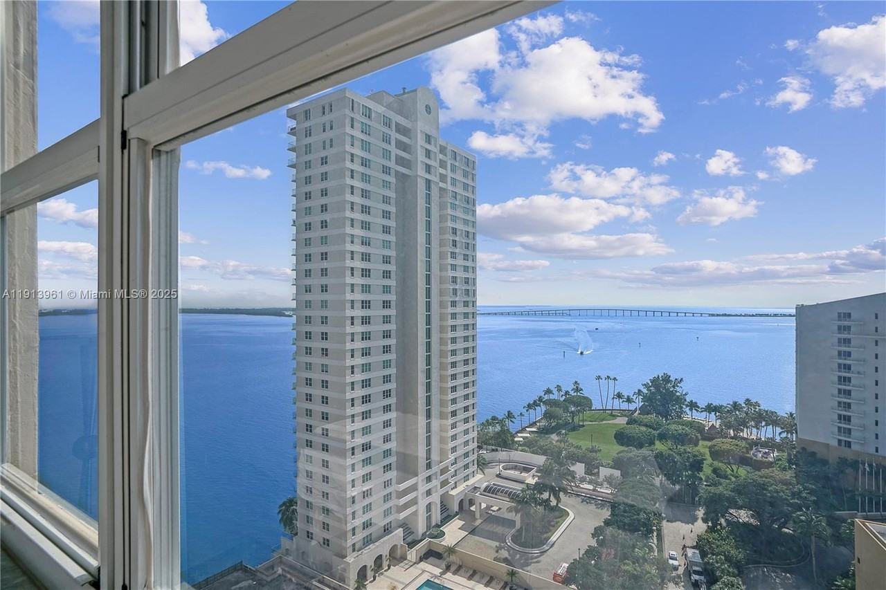 Brickell Ave #770-2102 - Photo 6 of 28