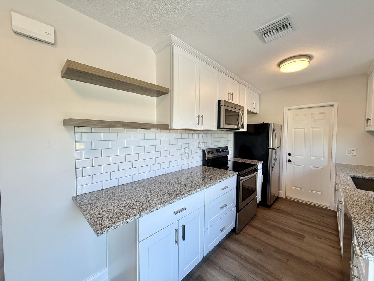 1615 Crest Dr #1615 - Photo 2 of 50