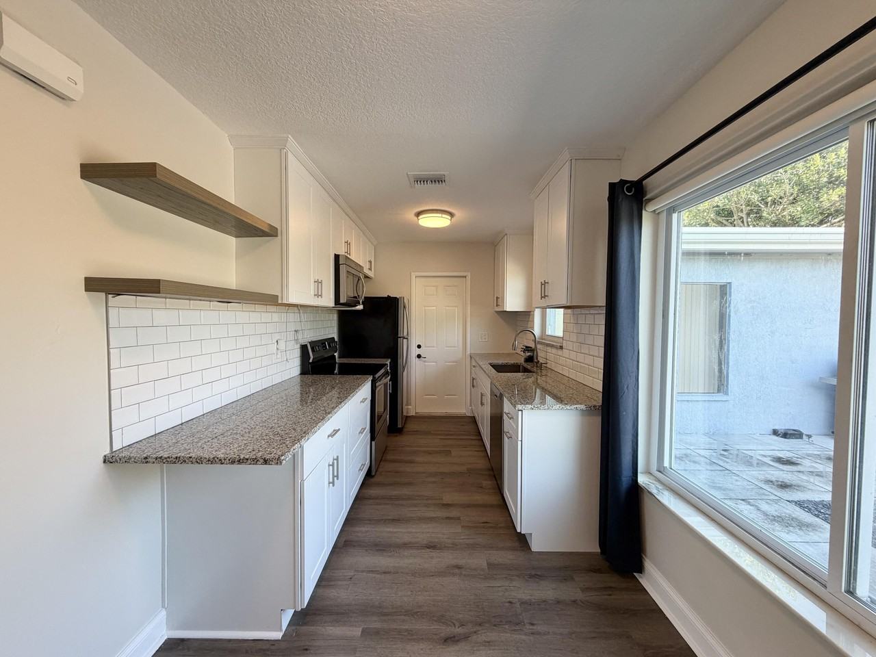 1615 Crest Dr #1615 - Photo 7 of 50