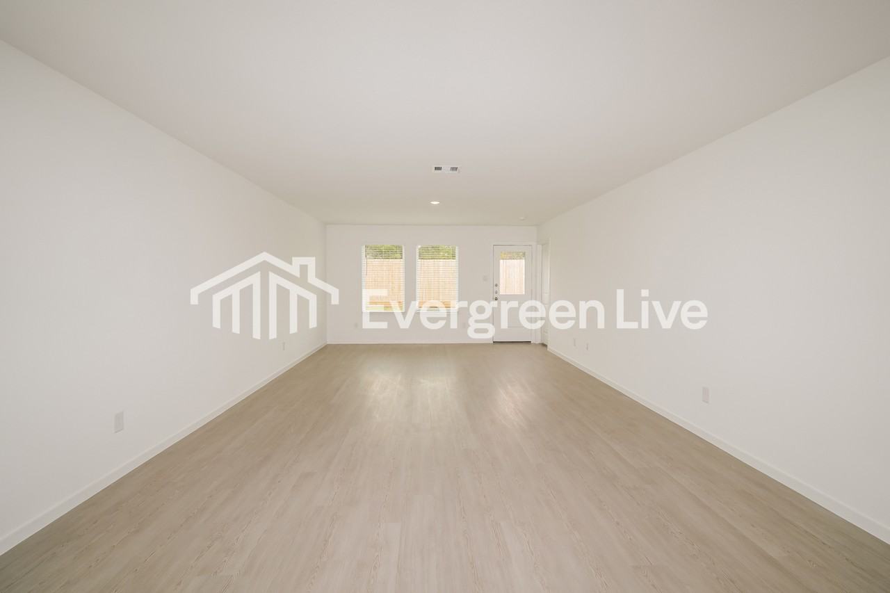 7907 Meadow Cranesbill Dr - Photo 3 of 16