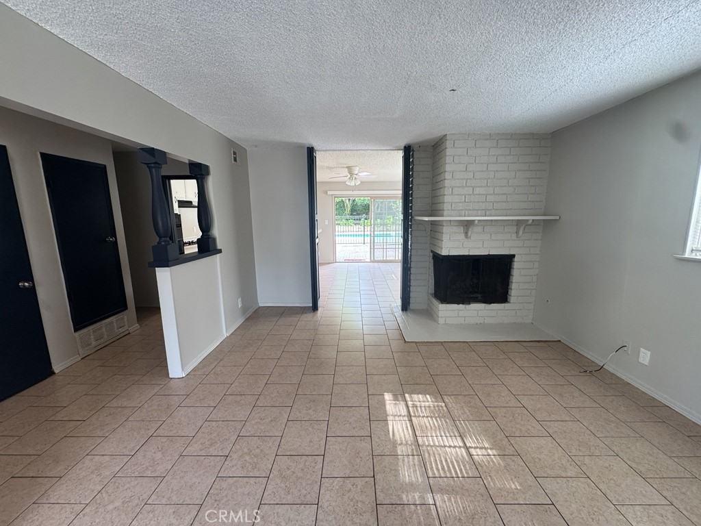 4170 Mt Vernon Ave #4170 - Photo 2 of 10