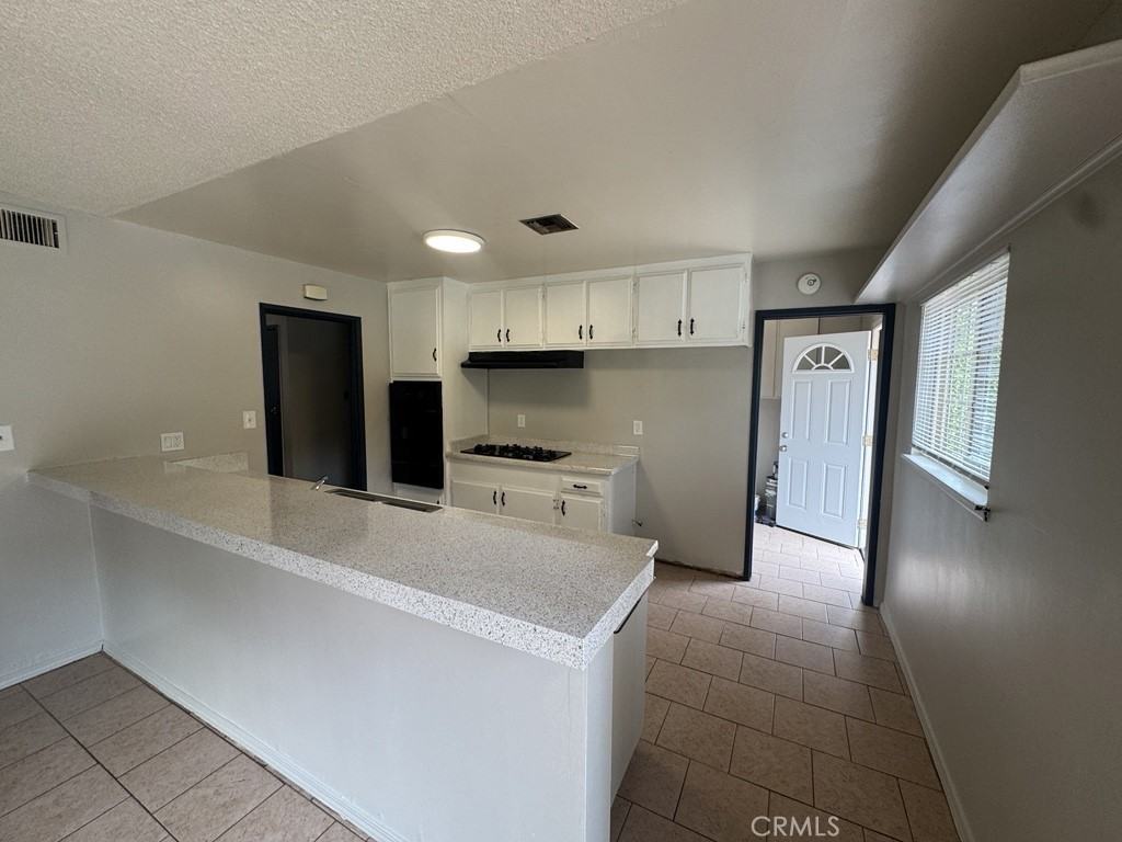 4170 Mt Vernon Ave #4170 - Photo 4 of 10