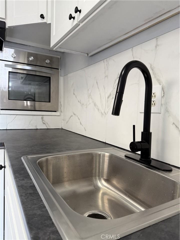 1170 E 55th St #1170 - Photo 7 of 14