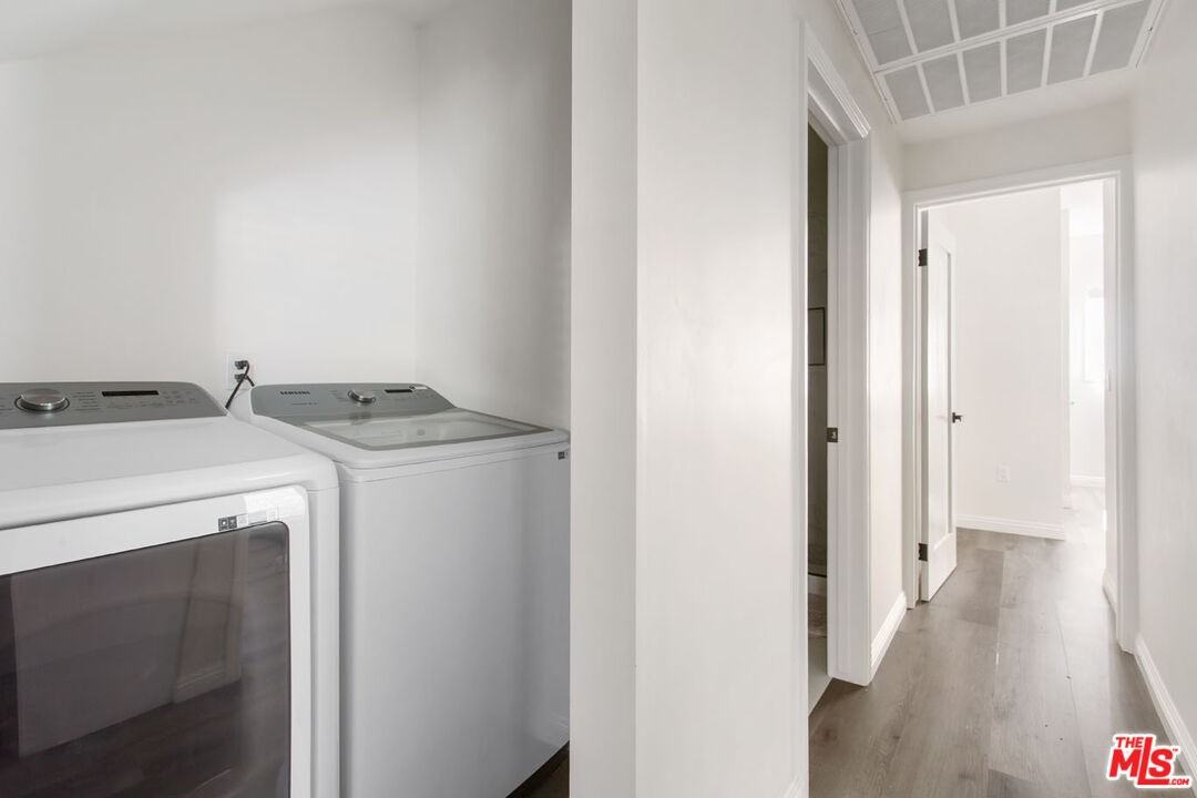 1460 W 22nd St #1460 - Photo 6 of 10