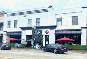 211 North Citrus Avenue - Photo 1 of 1