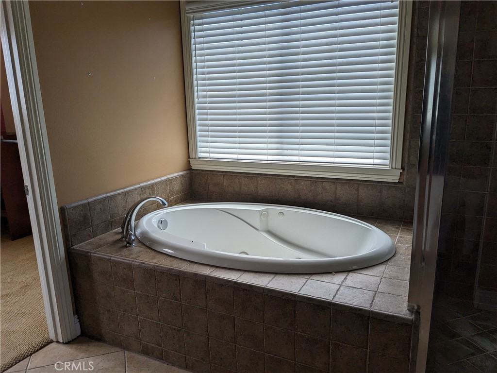 36071 Horseshoe Ct #36071 - Photo 2 of 8