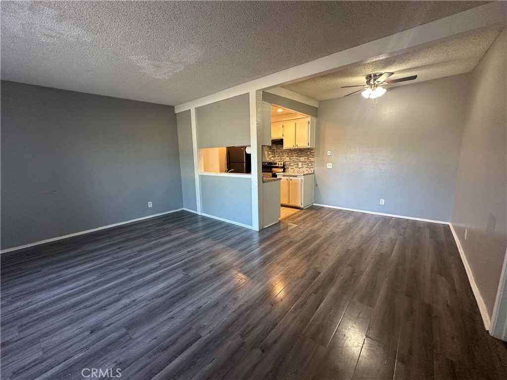 1735 East Washington Street #1735 - Photo 7 of 10