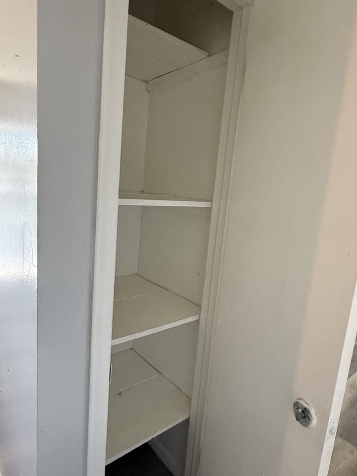 105 Southwest 5th Avenue #105D - Photo 4 of 8