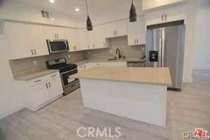 featured image of 5948 Cantaloupe Avenue #5948