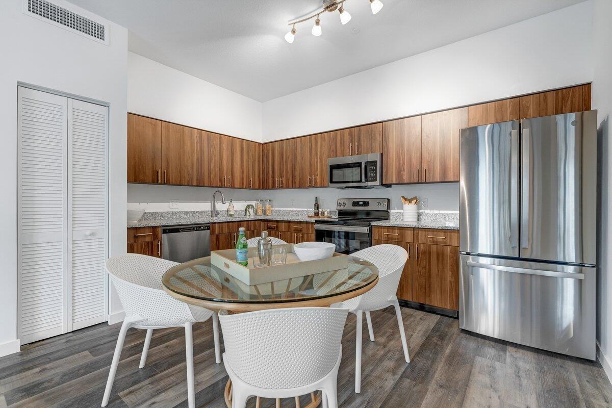 4250 Lakewood Rd #4250-101 - Photo 4 of 20