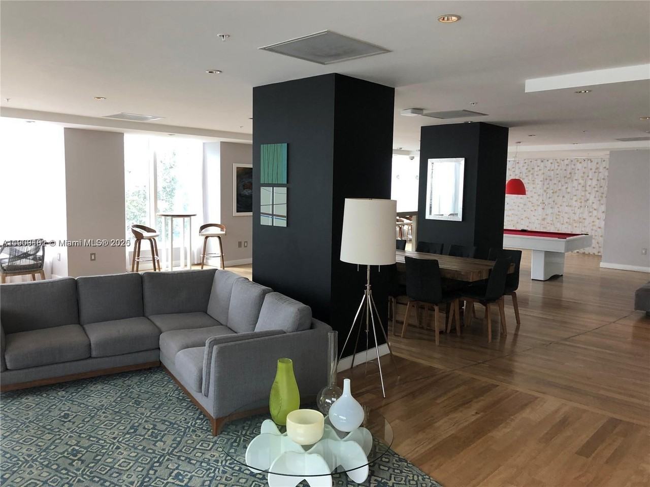 133 Ne 2nd Ave #133-617 - Photo 3 of 50