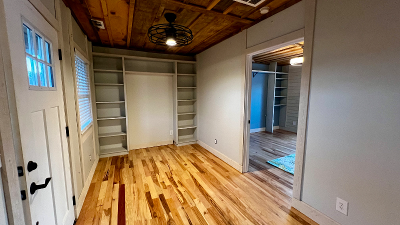 3320 Sullivan Road - Photo 7 of 14