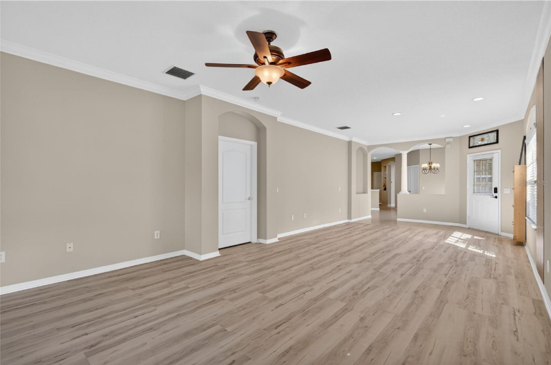 5717 Heronpark Place - Photo 3 of 19