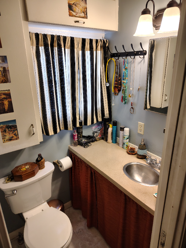 636 Euclid Ave - Photo 2 of 8