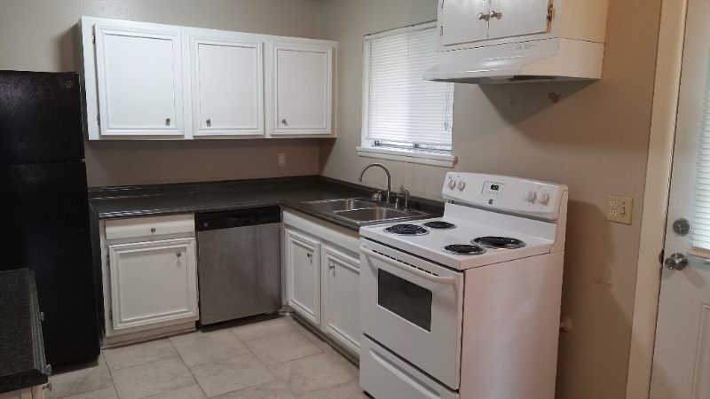 3807 Mount Street - Photo 4 of 13