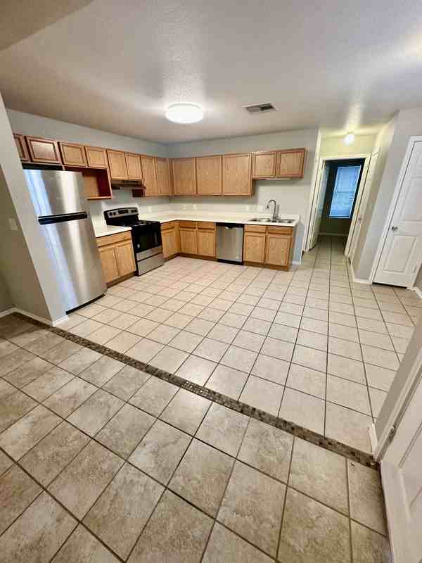 15312 Kamary Lane - Photo 3 of 16