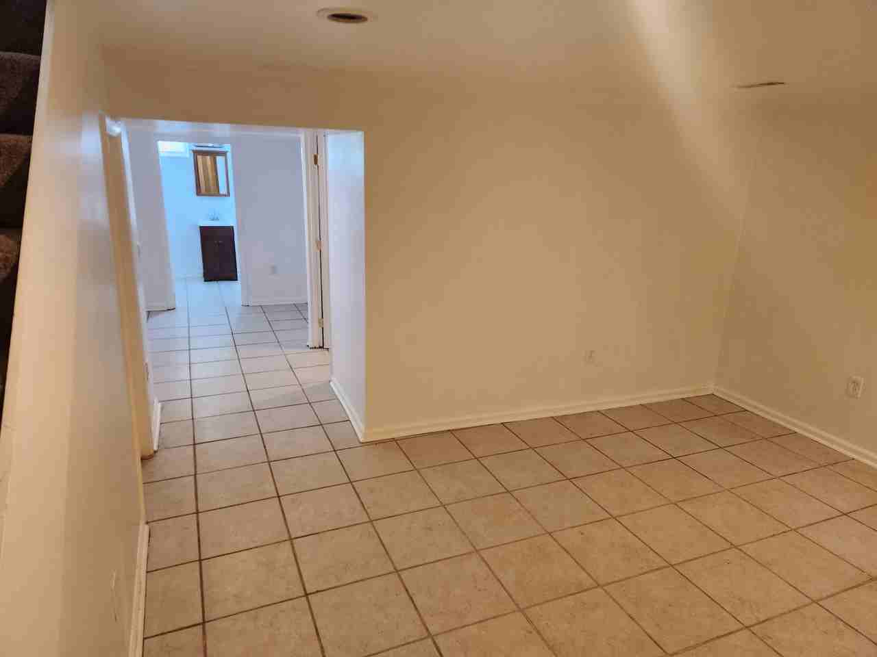 1243 Alabama Ave Se #A - Photo 5 of 10