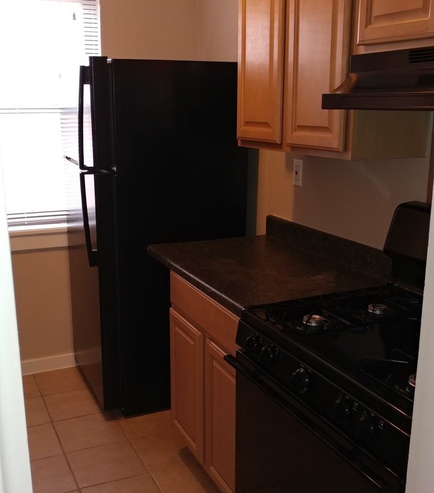 1243 Alabama Ave Se #B - Photo 6 of 16