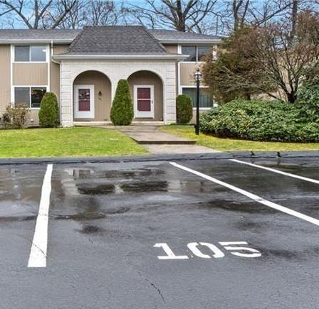 105 Woodside Drive - Photo 2 of 14