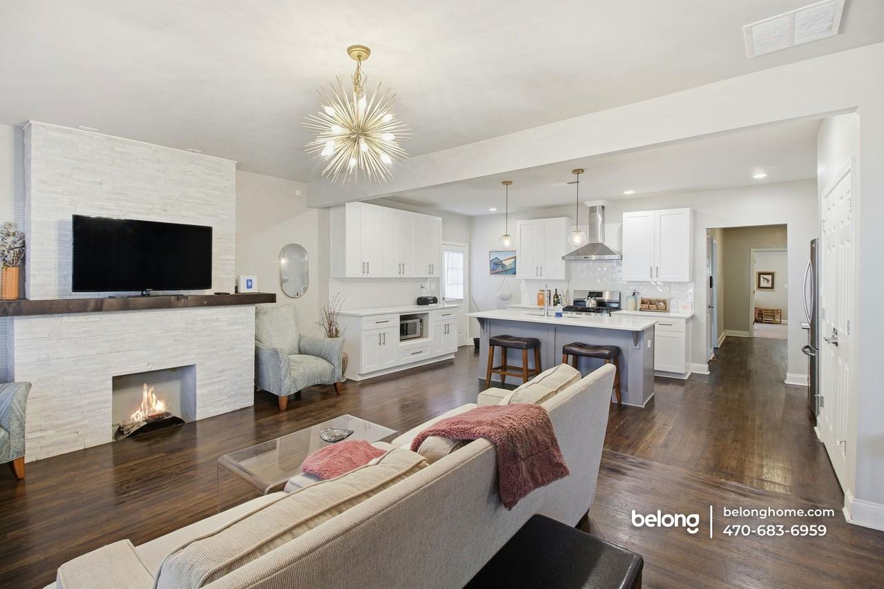 1488 Beecher St Sw #1 - Photo 6 of 22