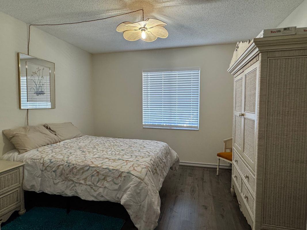 3719 Lake Bayshore Drive - Photo 5 of 7