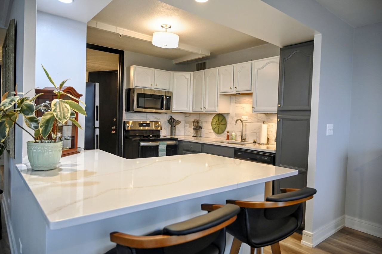 Rock River Tower Apartments - Photo 6 of 50