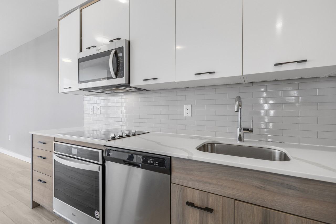 20 George Street #1502 - Photo 2 of 20