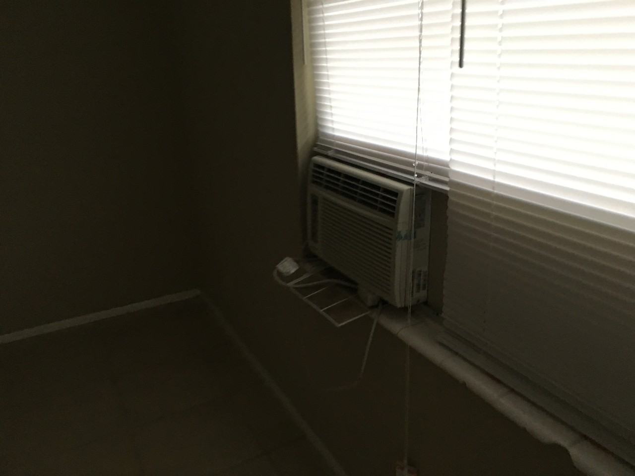 1775 N Meador Ct - Photo 3 of 23