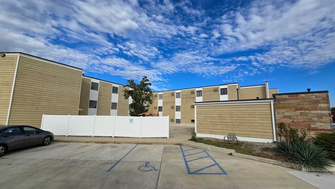 Qube - Photo 6 of 32