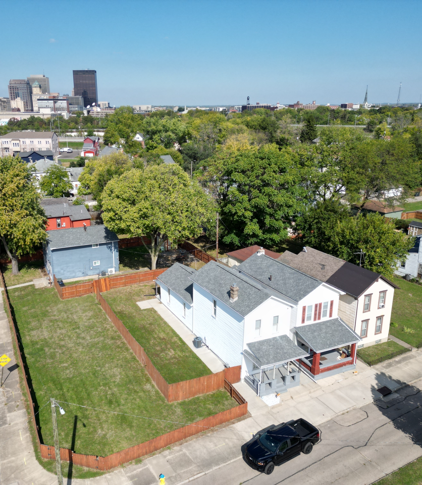 213 Burns Avenue #NA - Photo 2 of 12