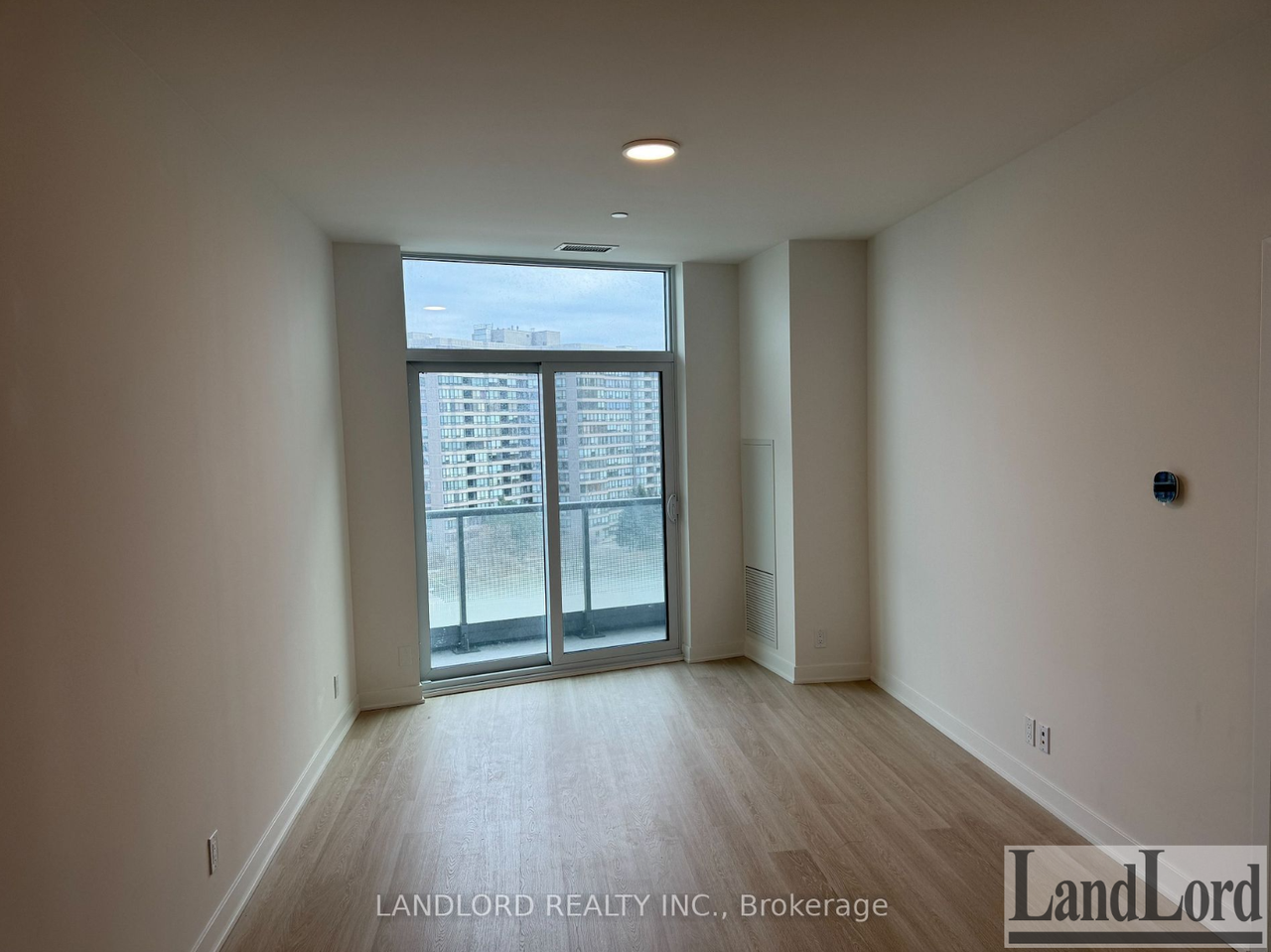 30 Upper Mall Way #A702 - Photo 6 of 21