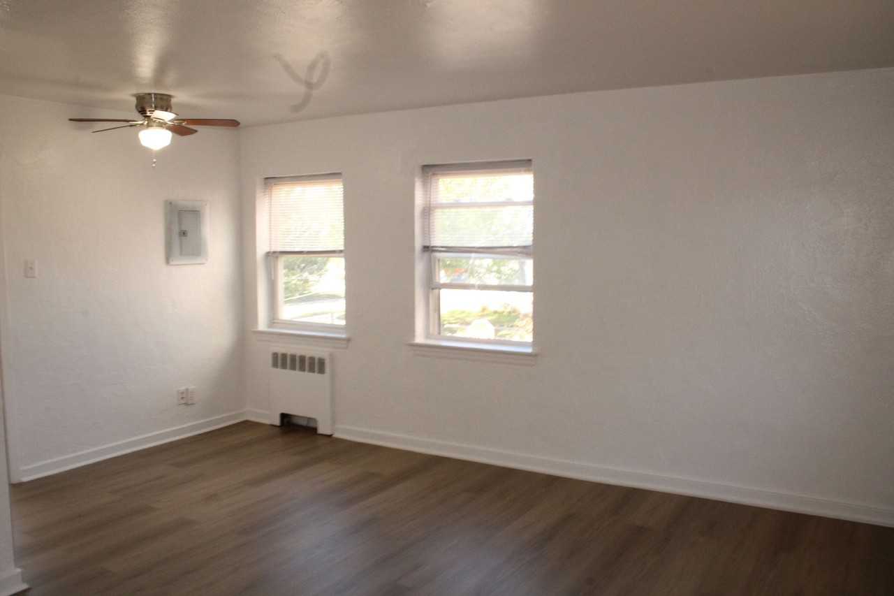 Penn Gardens Apartments - Photo 6 of 11