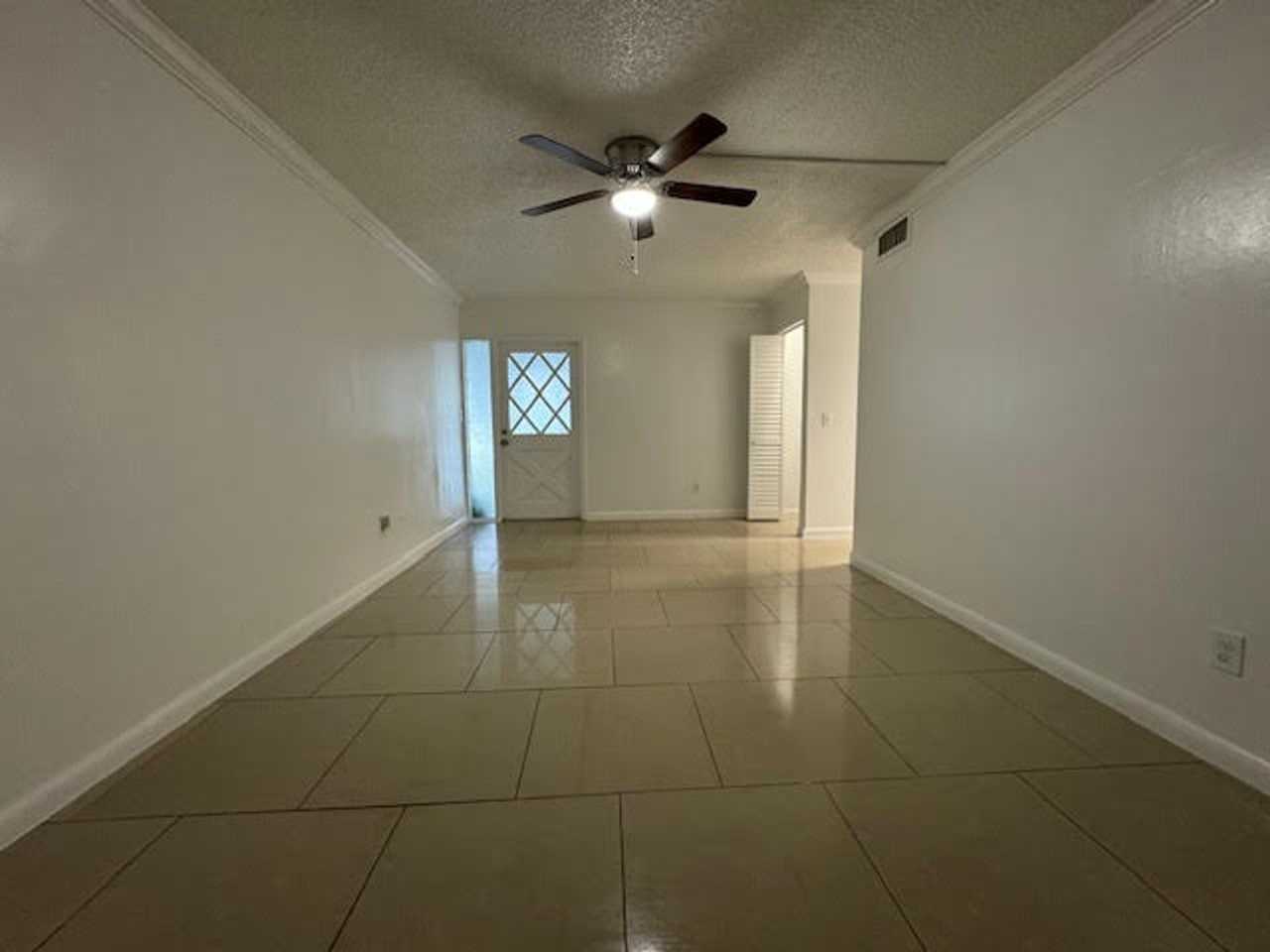 Trayann Apartments - Photo 5 of 10