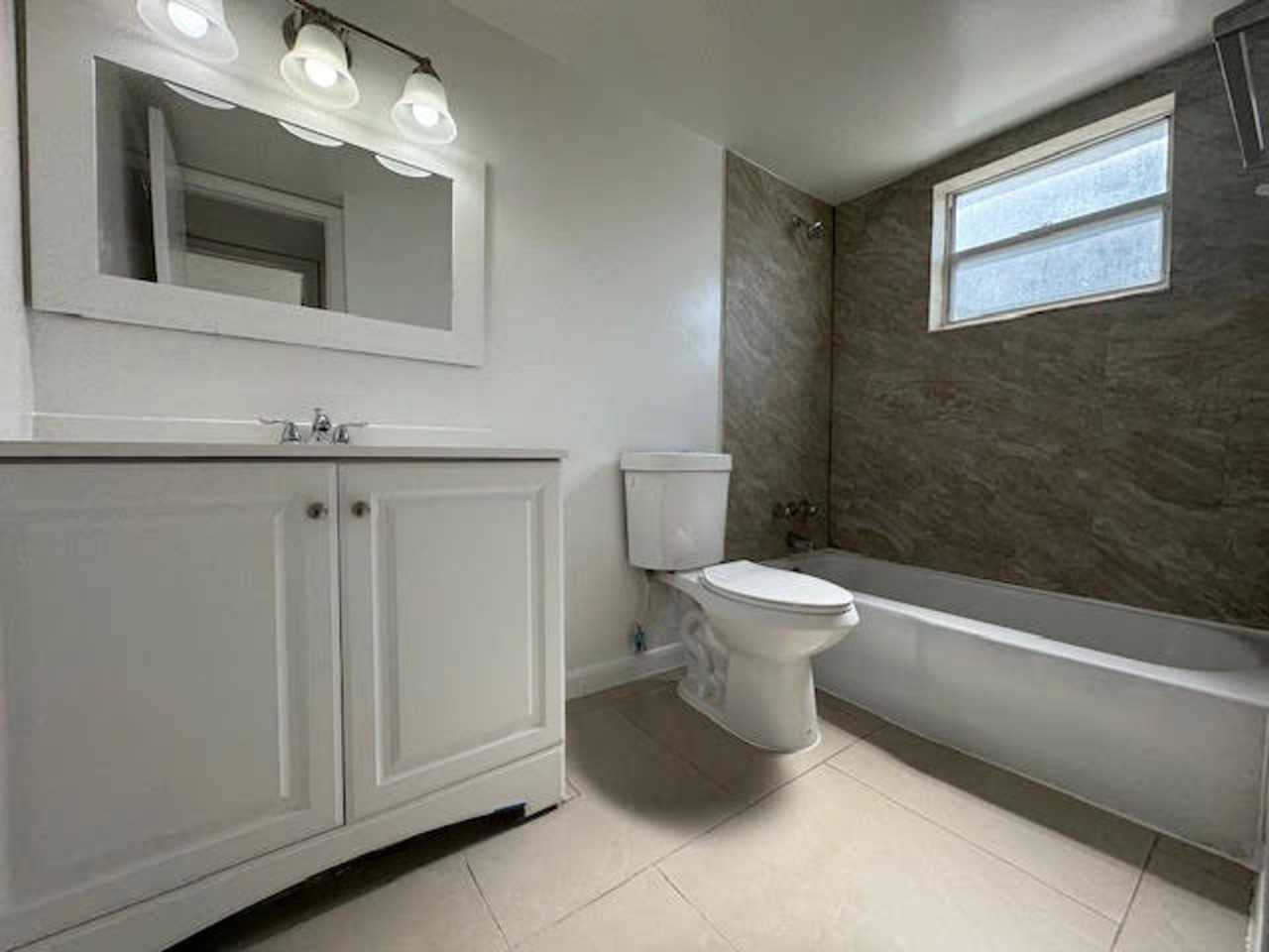 Trayann Apartments - Photo 7 of 10