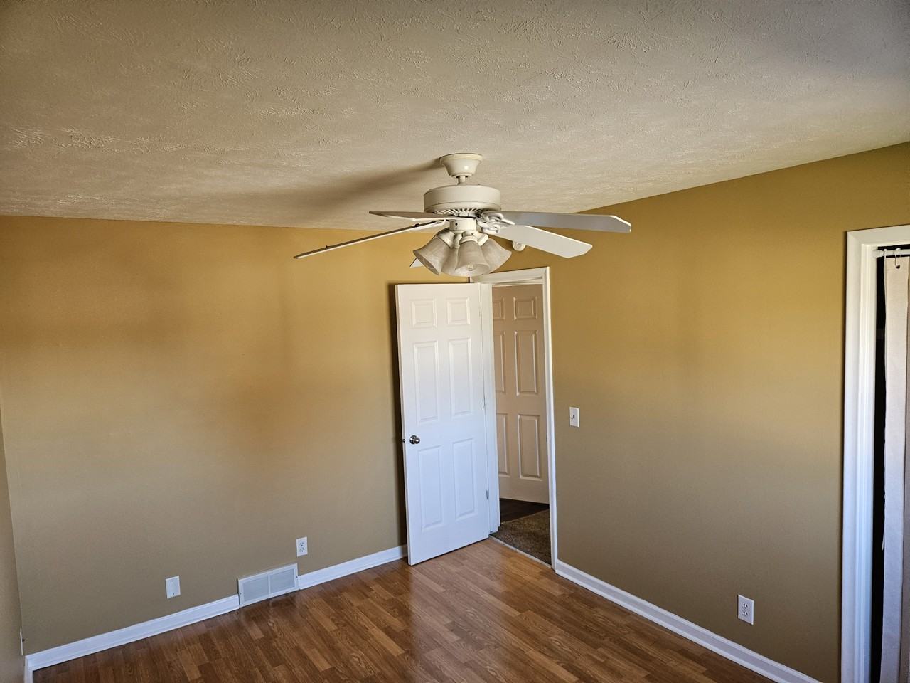 11327 Camden Avenue #NA - Photo 3 of 12