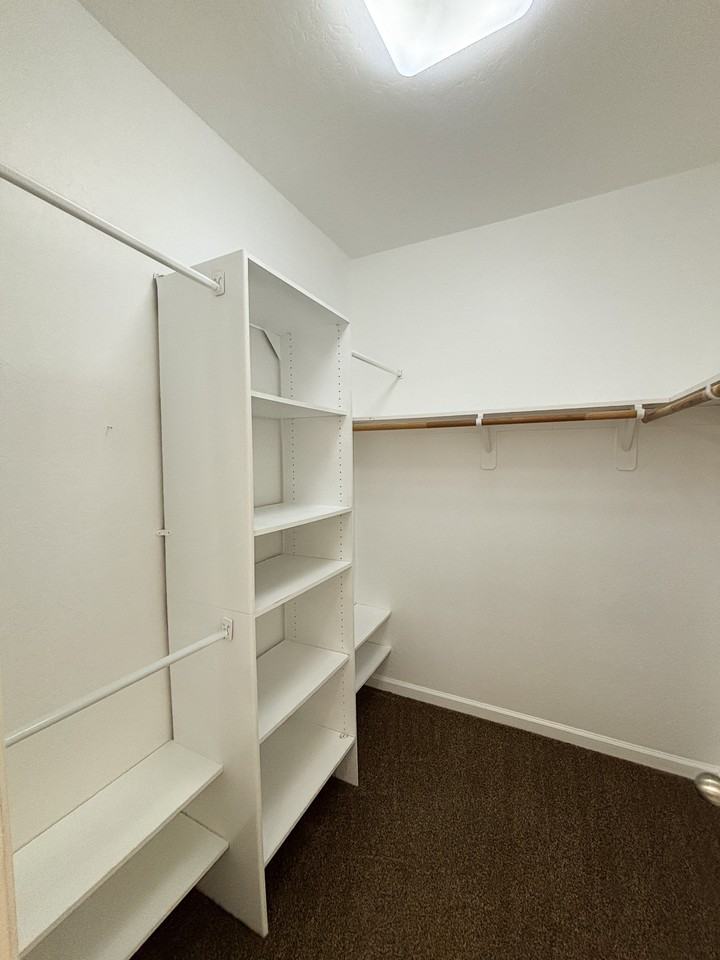 5537 N Gates Ave #NA - Photo 4 of 30