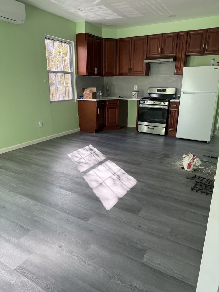 1101 Castle Hill Avenue #NA - Photo 4 of 5