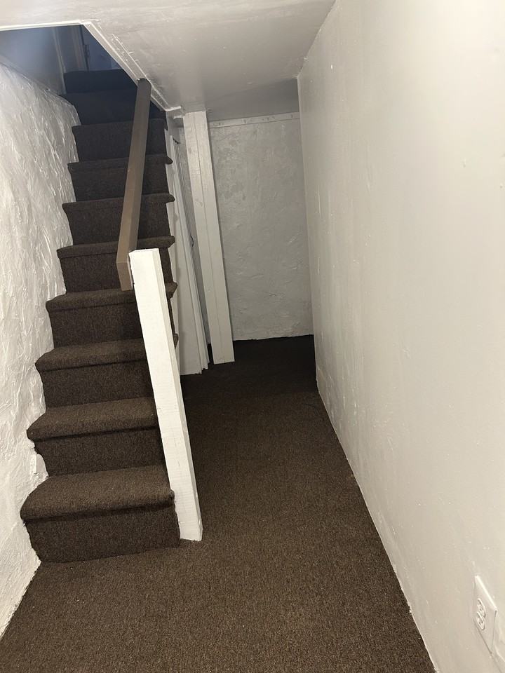 2537 S Lloyd St #1 - Photo 6 of 18