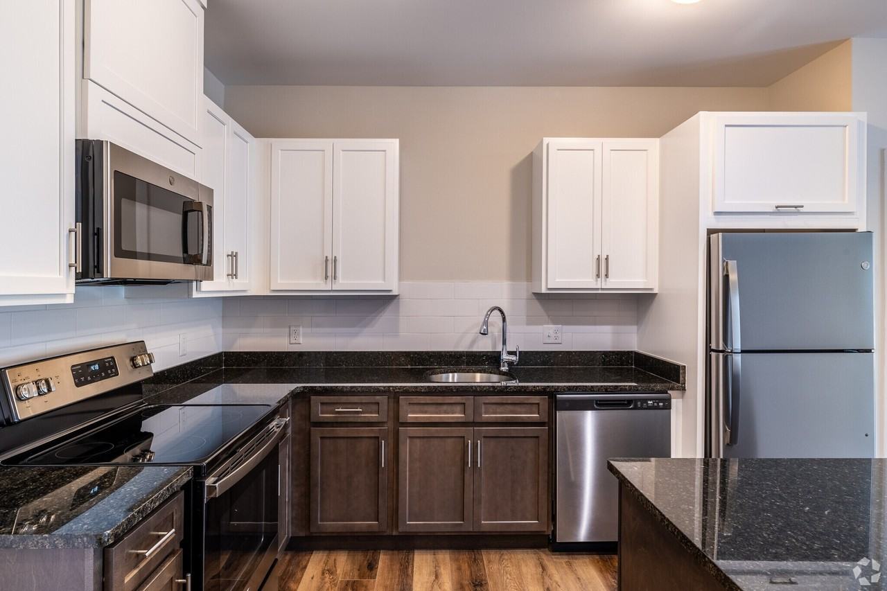 19 Canal Street #106 - Photo 2 of 14