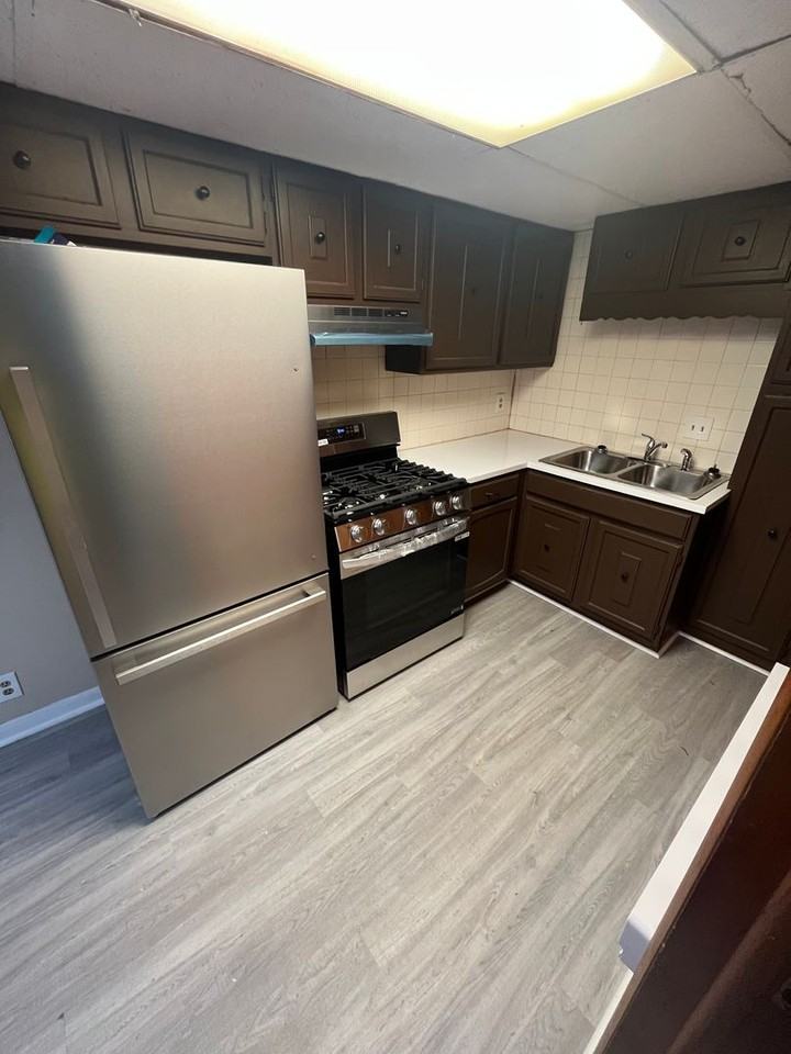 11 S Highland Ave #11 - Photo 4 of 8