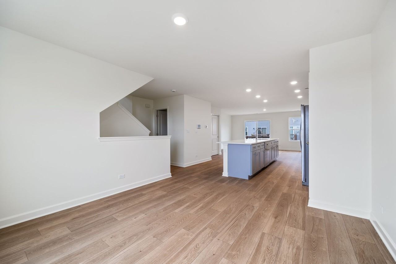 2463 Bella Dr #2463 - Photo 3 of 17