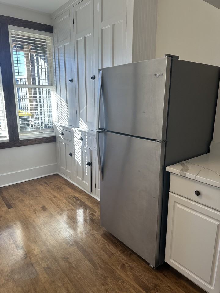 412 Pleasant St #418-1-2 - Photo 7 of 40