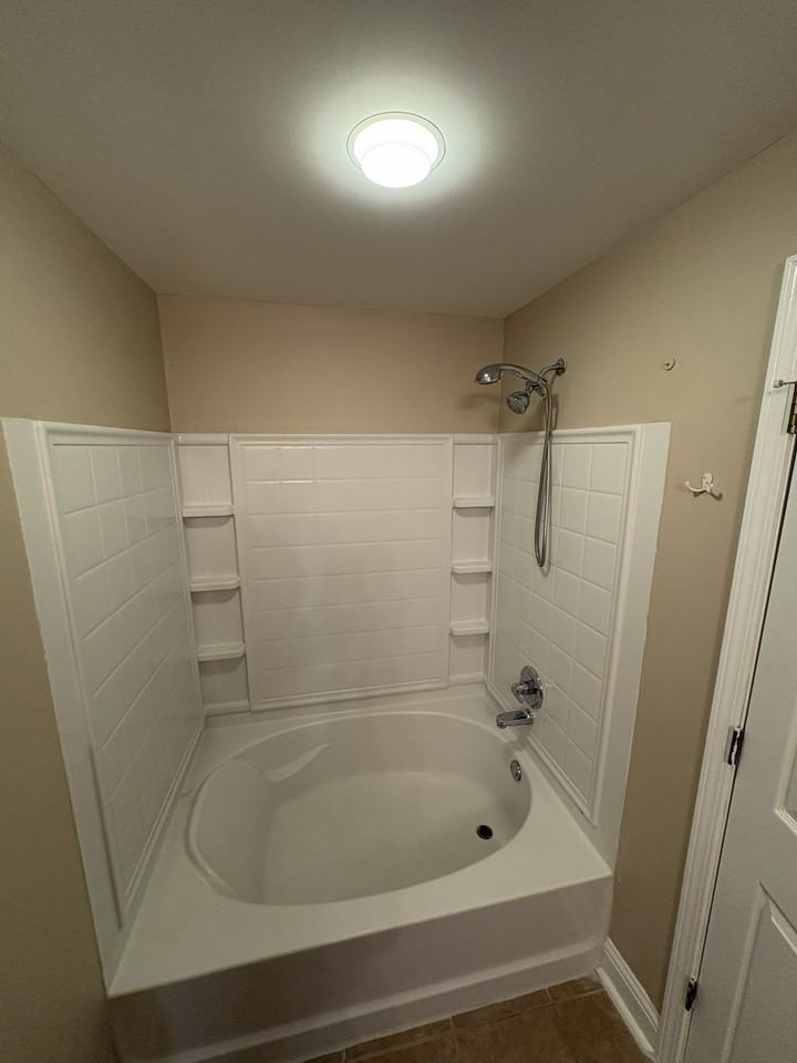 3323 Town Creek Cir #NA - Photo 7 of 10