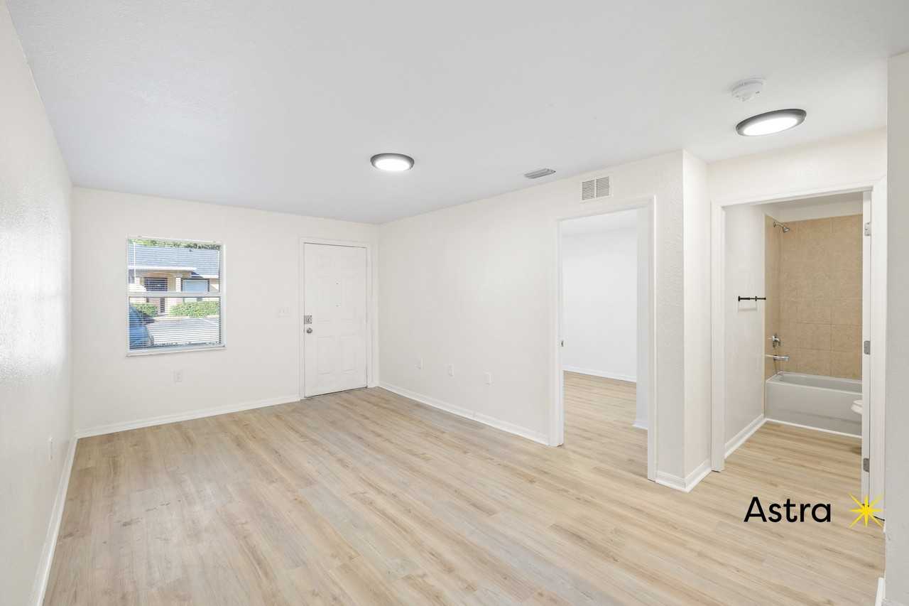 966 22nd Avenue South #101 - Photo 2 of 10