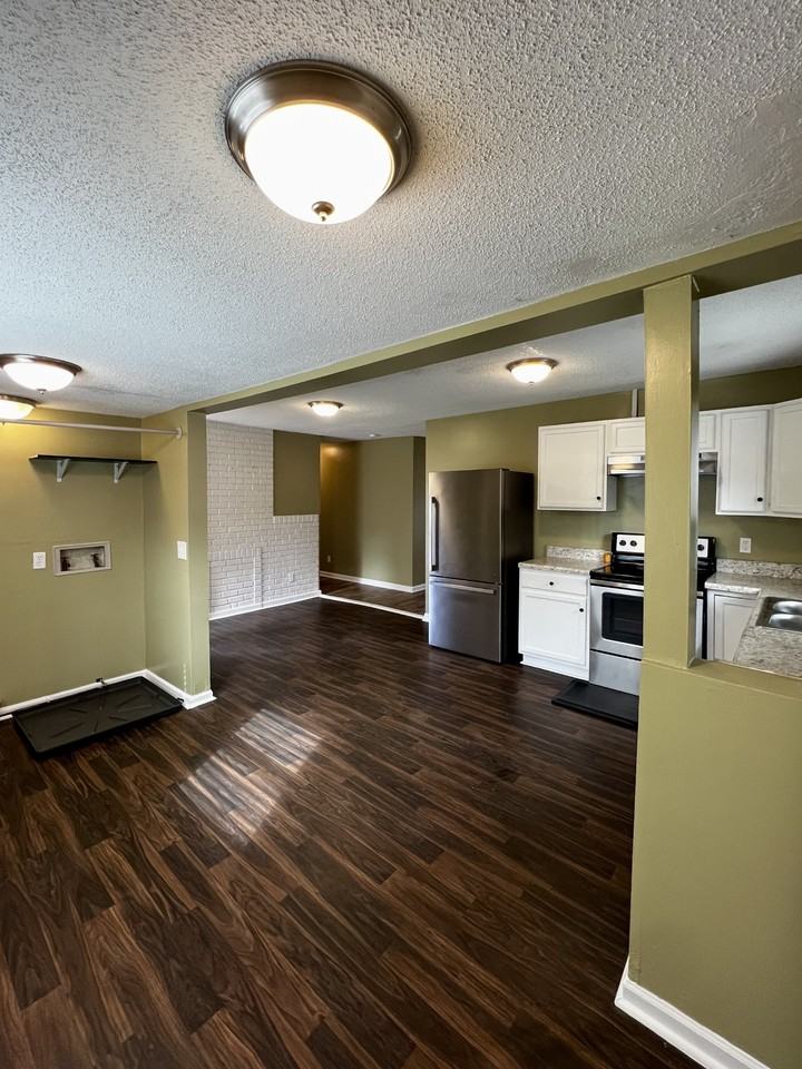 712 Richmond Ave #NA - Photo 7 of 27